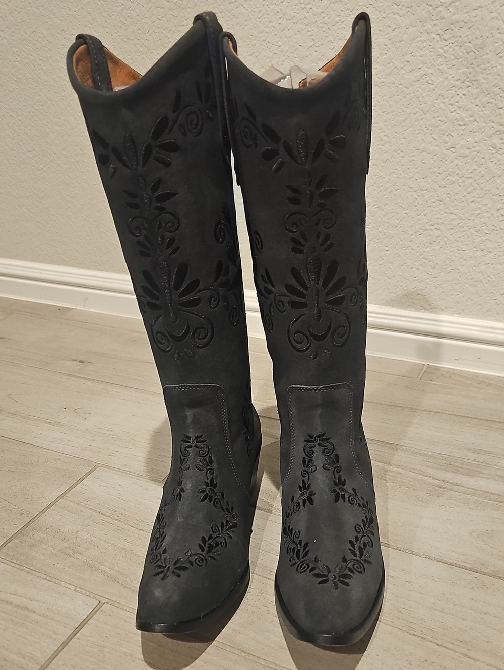 Agave Sky Women's Charro Black Suede Embroidered Tall Cowboy Boots Size 8 New